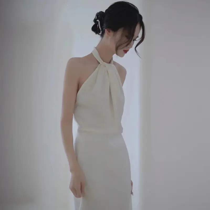 프랑스어 새틴 빛 웨딩 드레스 2023 새로운 신부 간단한 우아한 피쉬 테일 환영 고삐