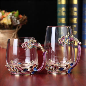 Taza de Té de Vidrio con Asa, Diseño Único de Corona Esmaltada, Ideal para Regalo - Product Image 4