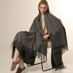 Tùy Chỉnh Len Quá Khổ Chăn Sang Trọng Mềm Dệt Giường Nhiệt Chunky Len Tinh Khiết Ném Màu Rắn - Product Image 2