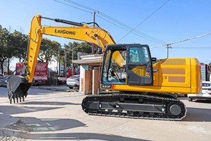 Excavadora de cadenas Liu-Gong 920F 920E de 20 toneladas con motor Cummins, engranajes y bomba, 1 año de garantía, 10.5 RPM, duradera, de fabricación china. - Product Image 3