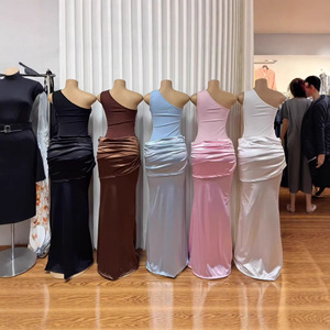 green emerald velvet dress A-Line Prom Dresses Celebrity Style Dress Christmas Sleeveless Off The Shoulder Satin with Slit Black / 14