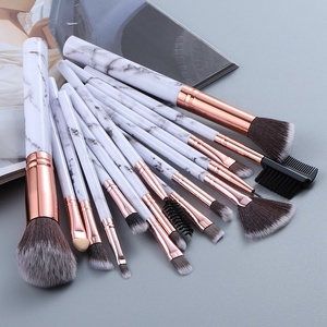 Meakup Fournisseur De Noël Fait Main En Plastique Mélangeur Sans Cruauté 15 Pièces Maquillage Brosse Ensemble - Product Image 5