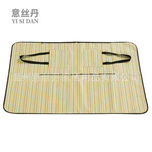 Tapis de pique-nique rectangulaire pliable Yi Si Dan en Oxford pour la plage et l'extérieur toutes saisons avec poignée - Product Image 2