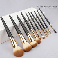 Ensemble de 10 pinceaux de maquillage pour le visage en fibres synthétiques de haute qualité avec manche en plastique, pinceau pour les yeux inclus