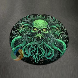 Tapis de souris rond personnalisé qui brille dans le noir, tapis de bureau en caoutchouc antidérapant avec art, tapis de jeu lumineux pour cadeaux de joueurs - Product Image 1