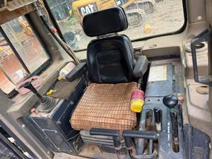 รถดันดินตีนตะขาบ <span class=keywords><strong>Shantui</strong></span> SD16 มือสอง ขนาด 17 ตัน 160 แรงม้า ความจุดันดิน 4.5 เมตร  อะไหล่หลัก  แบริ่ง ปั๊ม เกียร์  มอเตอร์ - Product Image 2