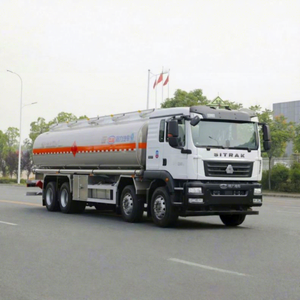 Camion-citerne Sitrak Sinotruck 8x4 pour le transport de carburant, 30M3 30CBM, réservoir en aluminium pour huile diesel - Product Image 2