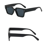 Lunettes de soleil rectangulaires UV400 tendance avec design clous de riz, personnalisables avec logo, pour événements et fêtes, vente en gros usine