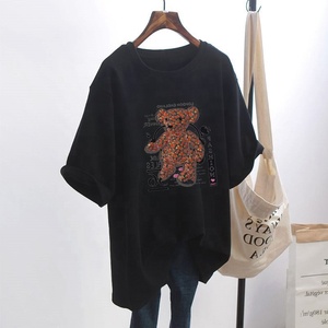 Nouveau <span class=keywords><strong>T</strong></span>-<span class=keywords><strong>shirt</strong></span> de Créateur de Mode de Luxe en Coton pour Femmes Grandes Tailles, Imprimé Dessin Animé Personnalisé, Design 3D, Logo, Vente en Gros - Product Image 4