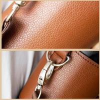 Pochette de transport portable en cuir PU pour tasses de café classiques jetables, bouteilles d'eau, et gobelets de voyage 400 ml – Sac à main pour boissons