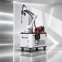 Robot de soudage collaboratif avec calibrage visuel et correction automatique des déviations pour des scénarios de soudage complexes