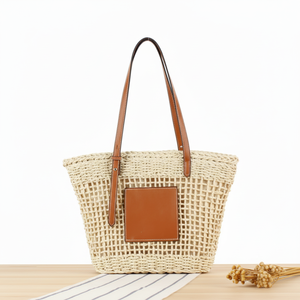 Sac Ita en similicuir holographique avec design personnalisé en PVC transparent, idéal pour présenter des pins - Product Image 1