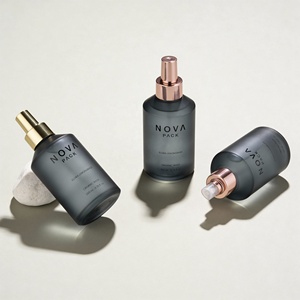 Flacone Spray di Lusso per Fragranza Ambiente 100 120ml 200ml 300ml, <span class=keywords><strong>Bottiglia</strong></span> in Vetro Nero Opaco Satinato con Tappo Oro Rosa per Nebulizzatore Viso - Product Image 1