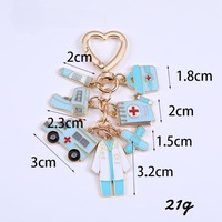 Porte-clés en émail sur le thème du personnel médical, en forme de cœur, ambulance, stéthoscope, uniforme de médecin, pendentif pour sac à main, cadeau pour infirmière, médecin