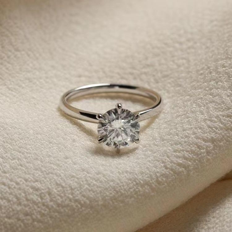 PT950 สีขาว