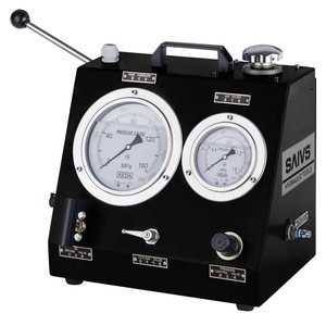 China Manufacturer's Portable 2800 Bar Ultra High Piston Pump Oil Powered Air Hydraulic Pump With <b>PC</b> Bolt SPA - Product Image 2