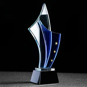 Gratis Aangepaste Ontwerp Crystal Plaque Met Metal Silver Star Shape Crystal Award Silver Star Crystal Glazen Trofee Awards