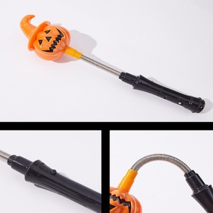 Baguettes lumineuses LED citrouille d'Halloween, bâton lumineux portatif à ressort flexible, 3 modes clignotants, accessoire de fête cosplay, jouet et décoration pour enfants - Product Image 3