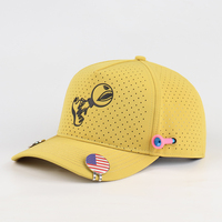 Casquette de golf respirante découpée au laser OEM avec logo 3D en silicone personnalisé, marqueur de balle magnétique et support de tee de golf, casquette snapback