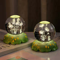 Lampe de table en résine gravée en 3D, rose et œillet, boule lumineuse, décoration d'intérieur, 6/8 cm, cadeau idéal pour les femmes, anniversaire, festival