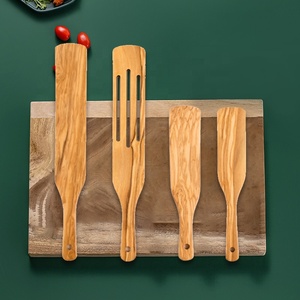 Juego <span class=keywords><strong>de</strong></span> 4 Espátulas Antiadherentes <span class=keywords><strong>de</strong></span> Madera <span class=keywords><strong>de</strong></span> Olivo Natural con Orificio para Colgar, Aptas para Lavavajillas, Duraderas - Product Image 1