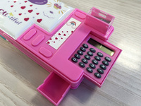 Étui à crayons en plastique pop-out AMZWOK avec compartiments personnalisables, organisateur compatible avec les calculatrices pour les filles et les étudiantes