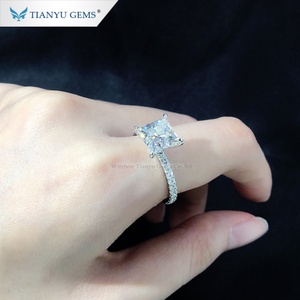 Tianyu Gems bijoux de mariage haut de gamme en argent 10k 14k 18k incolore princesse coupe laboratoire cultivé diamant Moissanite bague de fiançailles - Product Image 5