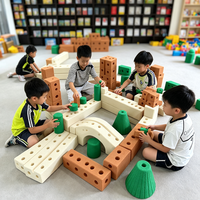 Blocs de construction modulaires, solution de jeu personnalisée pour les espaces de jeu des maternelles et des centres d'éducation préscolaire