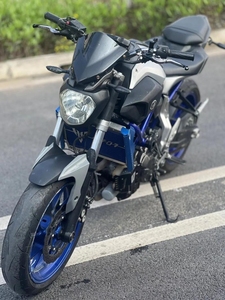 Motocicleta de Calle <span class=keywords><strong>Yamaha</strong></span> <span class=keywords><strong>MT</strong></span>-<span class=keywords><strong>07</strong></span> 700 de 689cc, Bicilíndrica en Paralelo, Refrigerada por Líquido, de Alto Rendimiento, a Gasolina, Velocidad Máxima >80km/h - Product Image 3