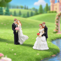 Figurines de couple créatives en micro-paysage, robe de mariée rose, accessoires de décoration DIY pour maison de poupée, mini ornements de bureau