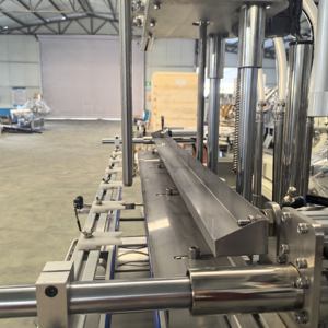 Высококачественная магнитная машина для количественного розлива вязких жидкостей, таких как напитки, фруктовые соки и эфирные масла, а также клея. - Product Image 5