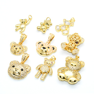 Gioielli da donna di lusso a prova di acqua placcato oro rame zircone impostazione <span class=keywords><strong>orsacchiotto</strong></span> ciondolo per <span class=keywords><strong>collana</strong></span> da donna - Product Image 2