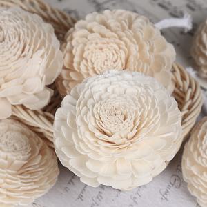 Diffuseur d'huiles essentielles d'aromathérapie en forme <span class=keywords><strong>de</strong></span> chrysanthème blanc, pour aromathérapie, original, vente en gros, en bois, fleur - Product Image 3