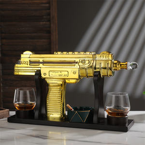 Bouteille en verre en forme de pistolet, <span class=keywords><strong>carafe</strong></span> <span class=keywords><strong>à</strong></span> whisky en verre avec 2 tasses - Product Image 4