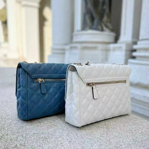 Nuevo Bolso de Mano de Lujo para Mujer, de Piel Sintética <span class=keywords><strong>Blanca</strong></span>, con Doble Cadena de Diamantes, Portátil, para Compras al Aire Libre, con Solapa y Rayas - Product Image 4