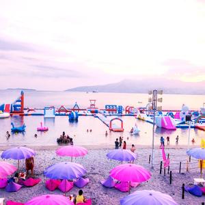 QIQU Toboganes Inflables Comerciales de Alta Capacidad para Parques Acuáticos, Trampolín Enlazable para Alquiler en Lagos, Aprobado por CE - Product Image 1