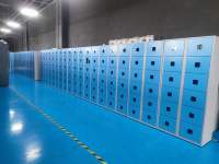 Casiers intelligents à reconnaissance faciale pour le stockage instantané des bagages dans les aéroports, les centres commerciaux et plus encore