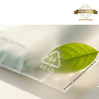 Sac à fermeture éclair givré certifié GRS, biodégradable, écologique, durable, en polypropylène CPE mat, pour l'emballage de vêtements, chaussures et accessoires.
