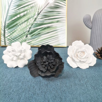 Produit de vente chaude 2024 sculpture manuelle de fleurs fabricant de décoration 3D vend des fleurs en céramique directement