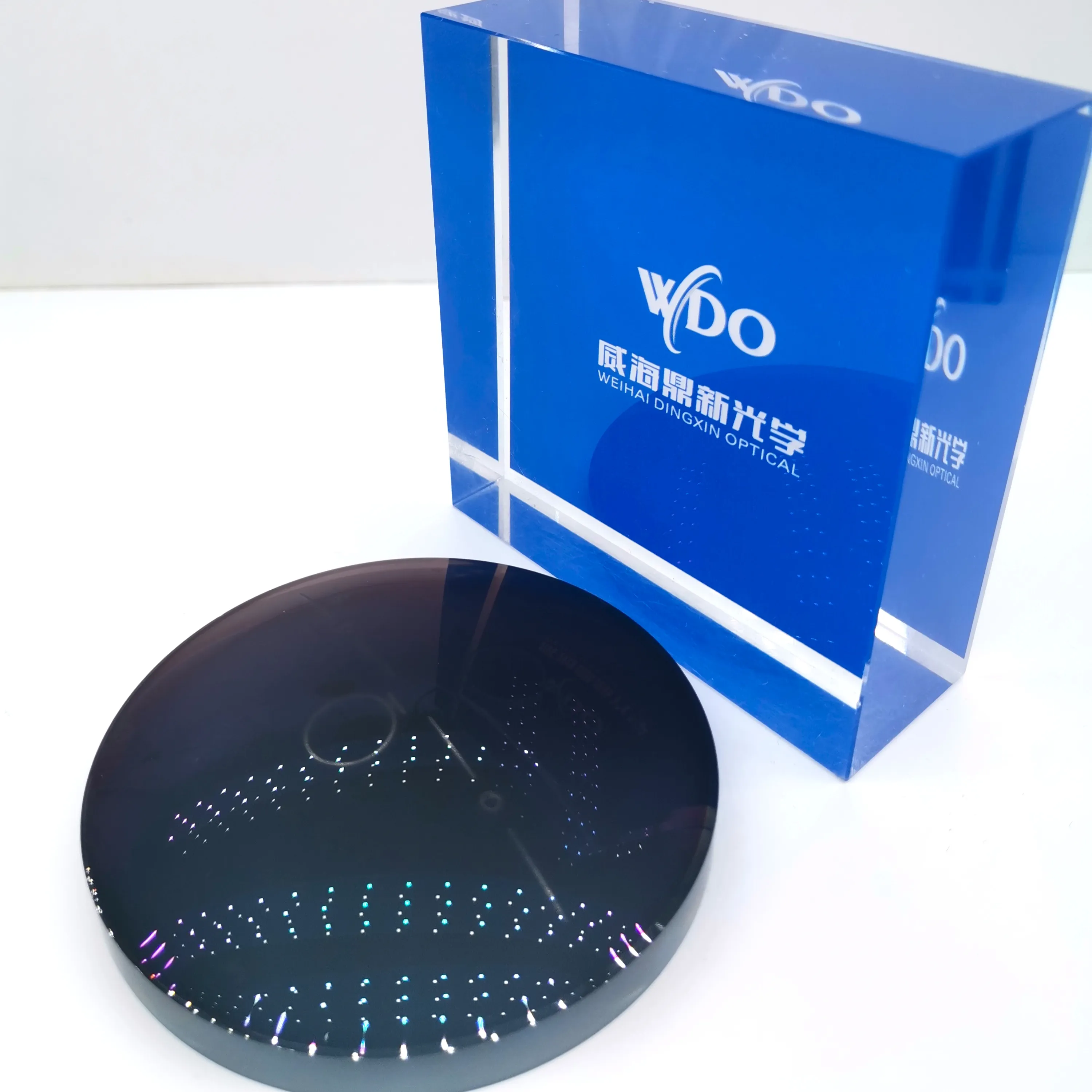 Fabricante de lentes de fábrica WDO Danyang 1,56 SF lentes de corte azul fotocromáticas progresivas lentes ópticas al por mayor