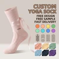 Chaussettes de danse respirantes antidérapantes en coton OEM à cinq doigts pour femmes