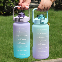 Bouteille d'eau de sport motivante de 2 litres, gourde anti-fuite, bouteille d'eau motivante de 1 gallon avec marqueur de temps et paille