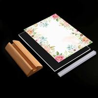 Lot de 3 supports de menu/flyers de table en acrylique en forme de T, double face, personnalisables, écologiques et multifonctionnels avec base en bois – Idéal pour cadeaux
