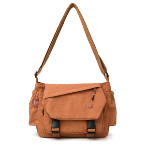 Sac messager unisexe OEM grande capacité, nouvelle mode, imperméable, en polyester, pour toutes les saisons, usage quotidien - Product Image 1