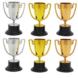 Mini Trofeo de Plástico Dorado con Base Redonda Negra, Precio Económico, Plateado, Bronce, Logotipo Personalizado - Product Image 1