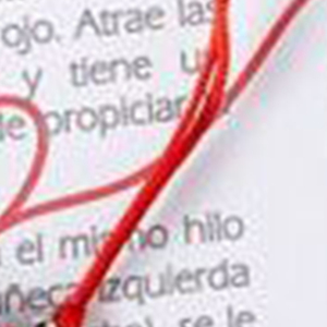 Pulsera de cadena para el tobillo Little Bear de acero inoxidable con amuleto de hilo rojo para mujer, joyería corporal estilo bohemio. - Product Image 6