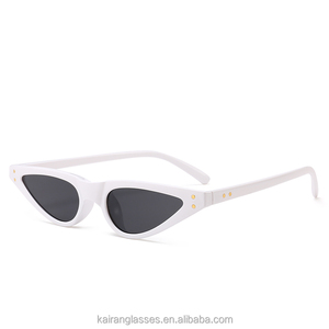 Gafas de Sol Benola con Marco de Gota de Agua, Nuevas, Modernas, Pequeñas, Unisex, para Mujer, Modelo 8011, Lentes de Acrílico de Color Sólido Ahumado - Product Image 3