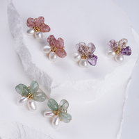 Anting Mutiara beras berbentuk bunga