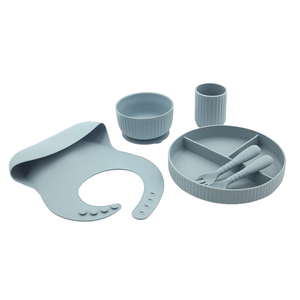 Vente en gros de tasse d'apprentissage écologique pour nouveau-né bavoir en silicone bol d'alimentation ventouse et cuillère douce ensemble pour manger pour bébé - Product Image 5