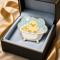 Broche en émail personnalisée en forme de canard mignon avec bulles, style antique et moderne pour les amateurs de bain